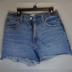 ABERCROMBIE The '90s Relaxed Cutoff Short CURVE LOVE